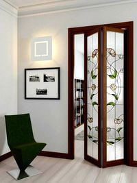 Двери гармошка с витражным декором Тула