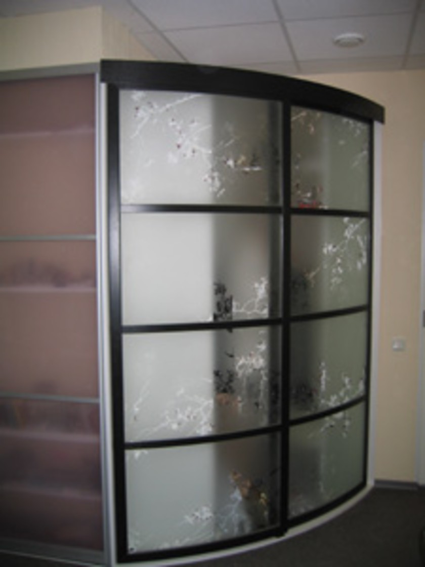 Шкаф купе радиусный с рисунком на стекле Тула